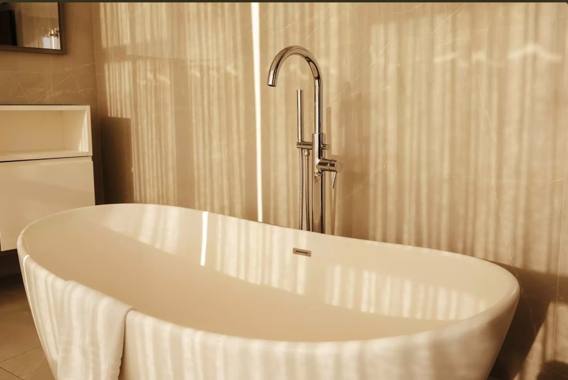 Luxury with Bathtub — bathtub detail